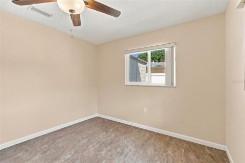 Villa ou maison à vendre à New Port Richey, Floride: 3 chambres, 158.03 m2 № 2395643 - photo 19