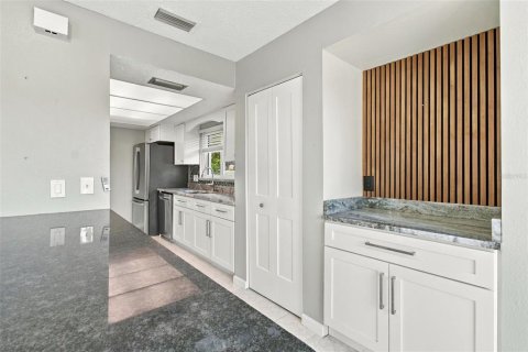 Villa ou maison à vendre à New Port Richey, Floride: 3 chambres, 158.03 m2 № 2395643 - photo 12
