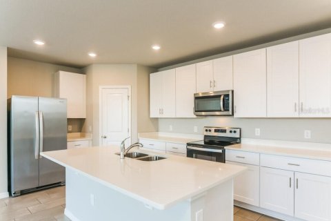 Casa en alquiler en Auburndale, Florida, 4 dormitorios, 167.41 m2 № 2100082 - foto 7