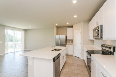 Casa en alquiler en Auburndale, Florida, 4 dormitorios, 167.41 m2 № 2100082 - foto 8