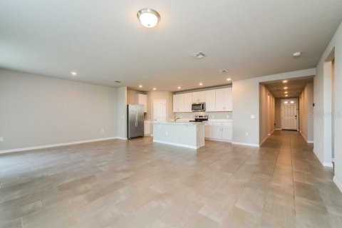 Casa en alquiler en Auburndale, Florida, 4 dormitorios, 167.41 m2 № 2100082 - foto 4