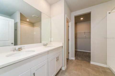 Casa en alquiler en Auburndale, Florida, 4 dormitorios, 167.41 m2 № 2100082 - foto 11