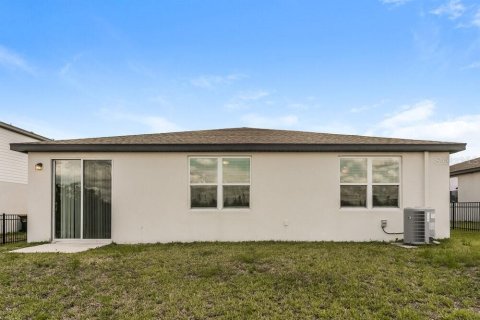 Casa en alquiler en Auburndale, Florida, 4 dormitorios, 167.41 m2 № 2100082 - foto 16