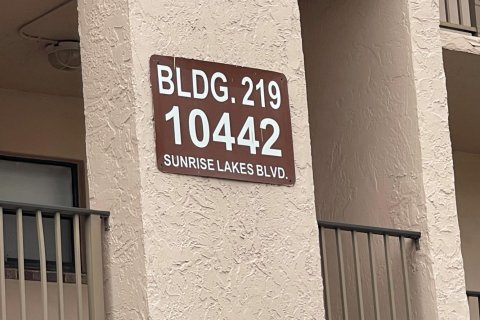 Condominio en venta en Sunrise, Florida, 2 dormitorios, 73.39 m2 № 2240574 - foto 4