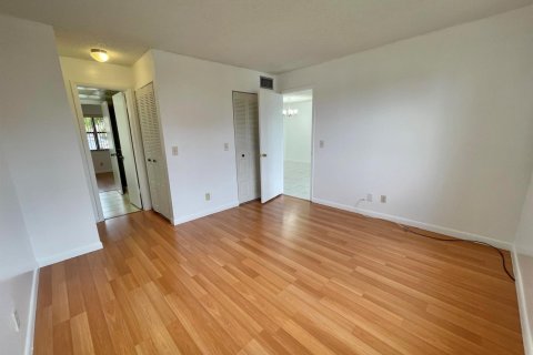 Condominio en venta en Sunrise, Florida, 2 dormitorios, 73.39 m2 № 2240574 - foto 15