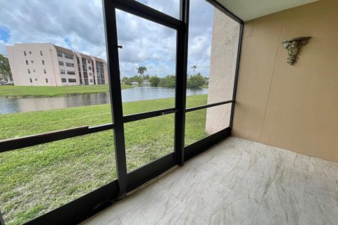 Condominio en venta en Sunrise, Florida, 2 dormitorios, 73.39 m2 № 2240574 - foto 19