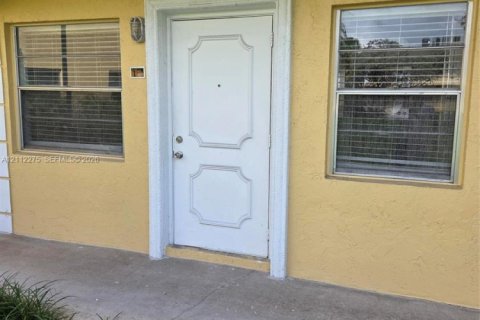 Copropriété à louer à Oakland Park, Floride: 1 chambre, 39.67 m2 № 2432255 - photo 20