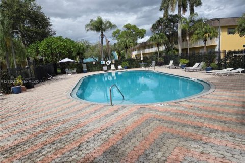 Copropriété à louer à Oakland Park, Floride: 1 chambre, 39.67 m2 № 2432255 - photo 13