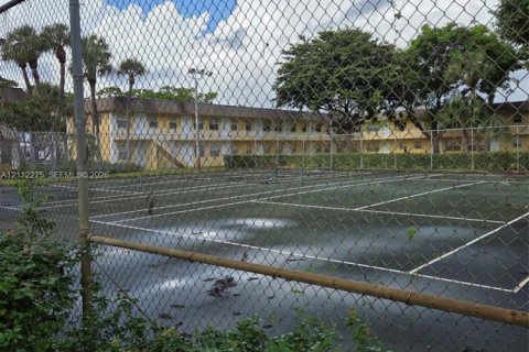 Copropriété à louer à Oakland Park, Floride: 1 chambre, 39.67 m2 № 2432255 - photo 17