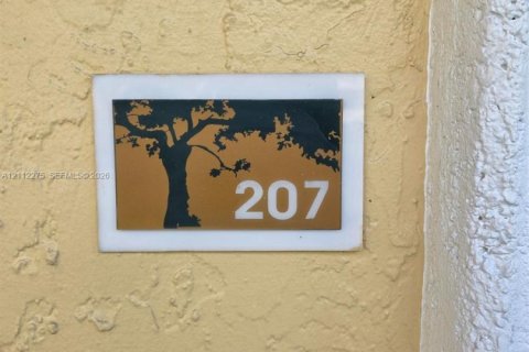 Copropriété à louer à Oakland Park, Floride: 1 chambre, 39.67 m2 № 2432255 - photo 21