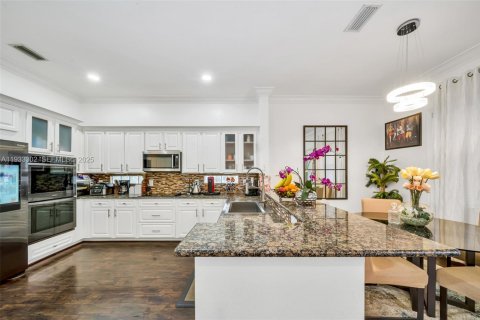 Villa ou maison à vendre à Boynton Beach, Floride: 5 chambres, 288.55 m2 № 2054378 - photo 5