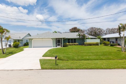 Villa ou maison à vendre à Port St. Lucie, Floride: 3 chambres, 199.65 m2 № 2188526 - photo 16