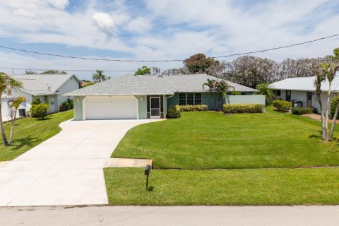 Villa ou maison à vendre à Port St. Lucie, Floride: 3 chambres, 199.65 m2 № 2188526 - photo 15