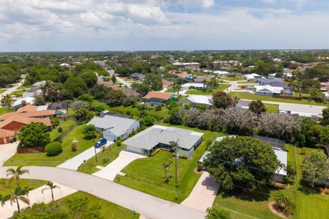 Villa ou maison à vendre à Port St. Lucie, Floride: 3 chambres, 199.65 m2 № 2188526 - photo 3