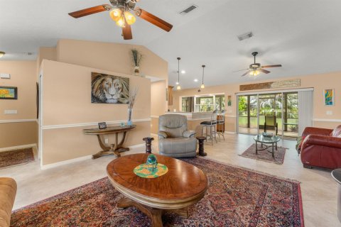 Villa ou maison à vendre à Port St. Lucie, Floride: 3 chambres, 199.65 m2 № 2188526 - photo 27
