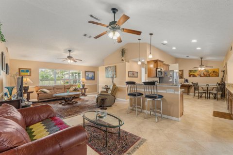 Villa ou maison à vendre à Port St. Lucie, Floride: 3 chambres, 199.65 m2 № 2188526 - photo 24