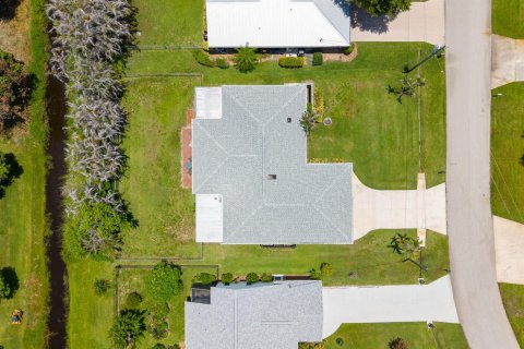 Villa ou maison à vendre à Port St. Lucie, Floride: 3 chambres, 199.65 m2 № 2188526 - photo 14