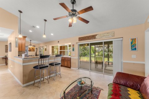 Villa ou maison à vendre à Port St. Lucie, Floride: 3 chambres, 199.65 m2 № 2188526 - photo 23