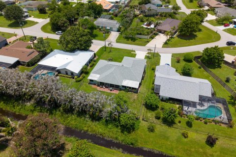 Villa ou maison à vendre à Port St. Lucie, Floride: 3 chambres, 199.65 m2 № 2188526 - photo 10