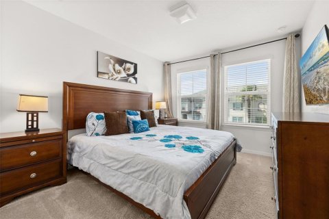 Touwnhouse à vendre à Kissimmee, Floride: 5 chambres, 213.12 m2 № 2224531 - photo 18