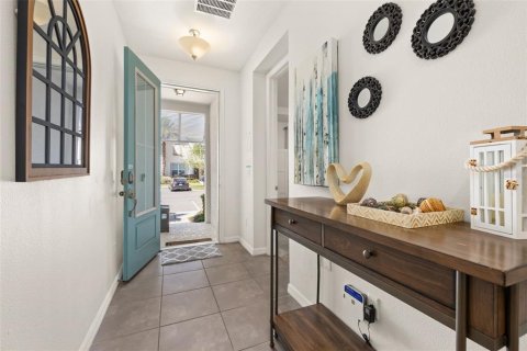 Touwnhouse à vendre à Kissimmee, Floride: 5 chambres, 213.12 m2 № 2224531 - photo 2