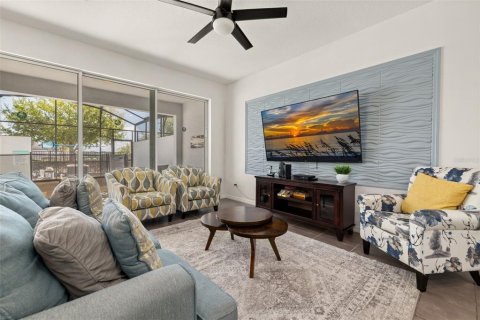 Touwnhouse à vendre à Kissimmee, Floride: 5 chambres, 213.12 m2 № 2224531 - photo 10