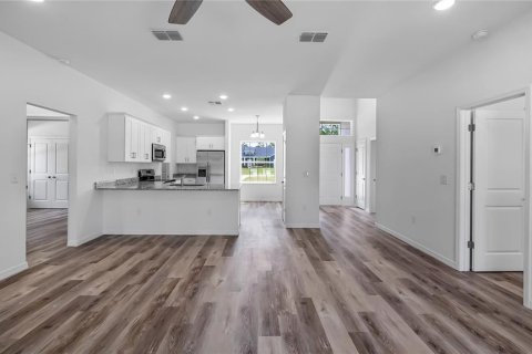 Casa en venta en Summerfield, Florida, 4 dormitorios, 152.73 m2 № 1643058 - foto 8