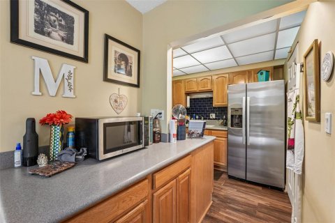 Condo in Gainesville, Florida, 1 bedroom № 2196773 - photo 12