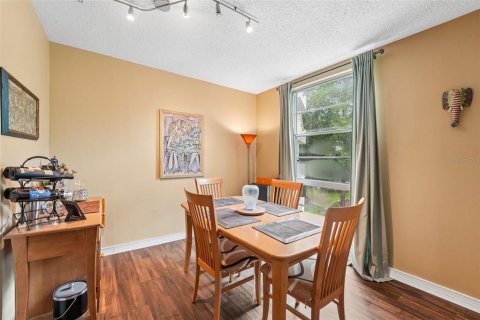 Condo in Gainesville, Florida, 1 bedroom № 2196773 - photo 9