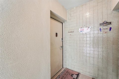 Condo in Gainesville, Florida, 1 bedroom № 2196773 - photo 3