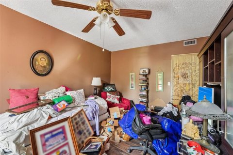 Condo in Gainesville, Florida, 1 bedroom № 2196773 - photo 19