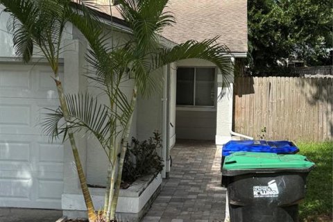 Casa en venta en Orlando, Florida, 3 dormitorios, 112.97 m2 № 1904199 - foto 2