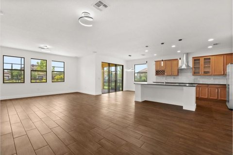 House in DeBary, Florida 4 bedrooms, 230.21 sq.m. № 1808098 - photo 5