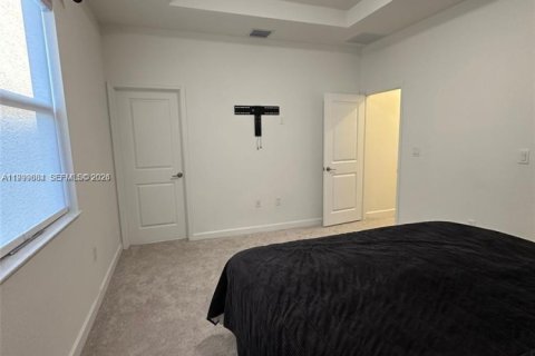 Townhouse in Homestead, Florida 3 bedrooms, 149.76 sq.m. № 2067624 - photo 27