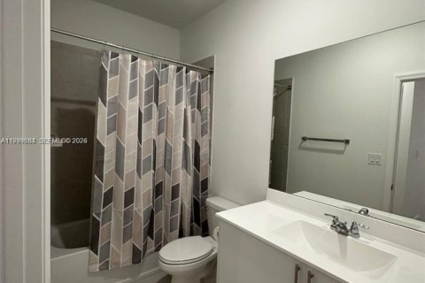 Townhouse in Homestead, Florida 3 bedrooms, 149.76 sq.m. № 2067624 - photo 22