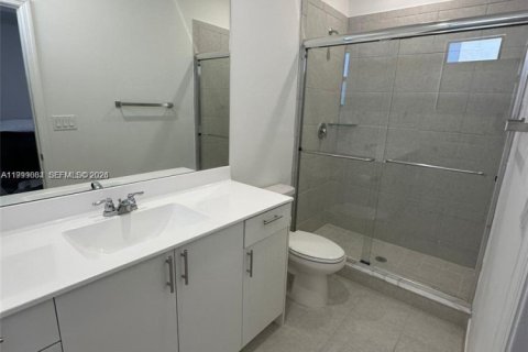 Townhouse in Homestead, Florida 3 bedrooms, 149.76 sq.m. № 2067624 - photo 18