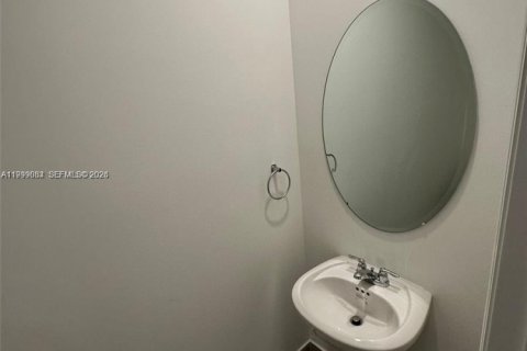 Townhouse in Homestead, Florida 3 bedrooms, 149.76 sq.m. № 2067624 - photo 19