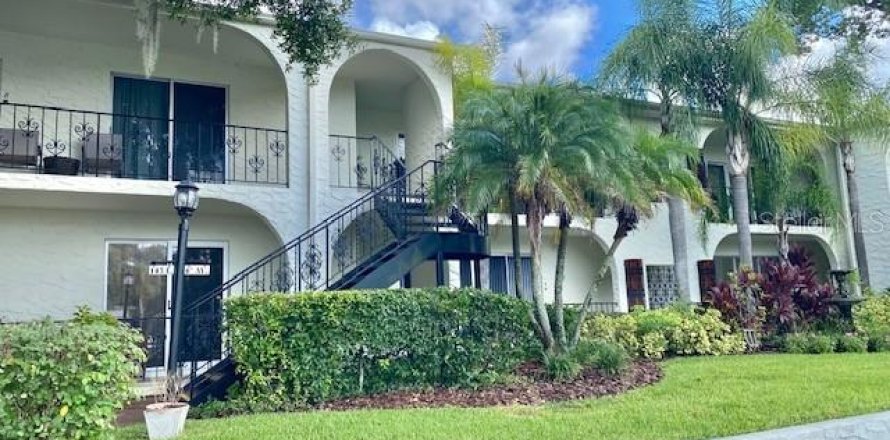 Condo in Mount Dora, Florida, 2 bedrooms № 1914765