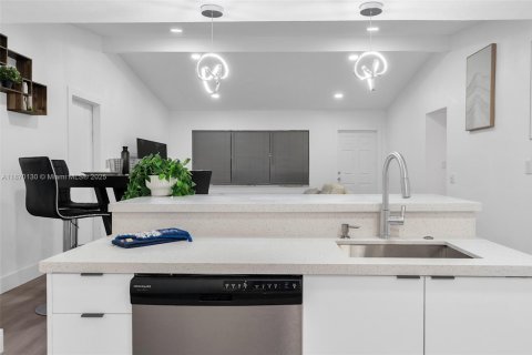 Villa ou maison à louer à Boynton Beach, Floride: 3 chambres, 159.14 m2 № 1926844 - photo 16