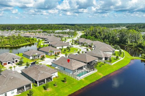 Casa en venta en Land O' Lakes, Florida, 3 dormitorios, 256.32 m2 № 1909930 - foto 6