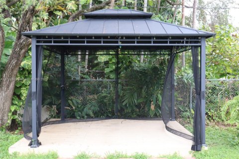 Casa en venta en Hollywood, Florida, 2 dormitorios, 92.9 m2 № 1995180 - foto 23