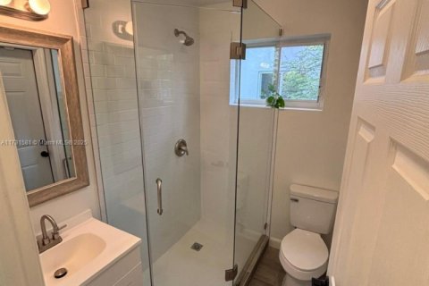 Casa en venta en Hollywood, Florida, 2 dormitorios, 92.9 m2 № 1995180 - foto 8