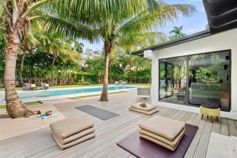 Casa en venta en El Portal, Florida, 3 dormitorios, 181.16 m2 № 1969570 - foto 1