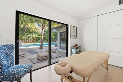 Casa en venta en El Portal, Florida, 3 dormitorios, 181.16 m2 № 1969570 - foto 20