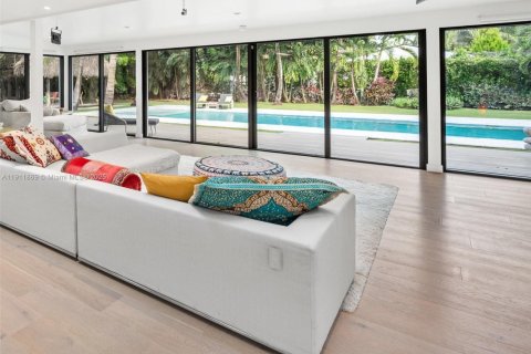 Casa en venta en El Portal, Florida, 3 dormitorios, 181.16 m2 № 1969570 - foto 9