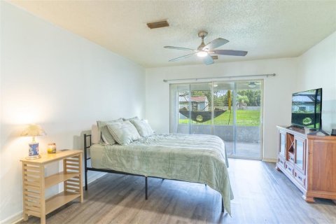 House in Kissimmee, Florida 4 bedrooms, 182 sq.m. № 2100896 - photo 12