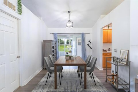 House in Kissimmee, Florida 4 bedrooms, 182 sq.m. № 2100896 - photo 5