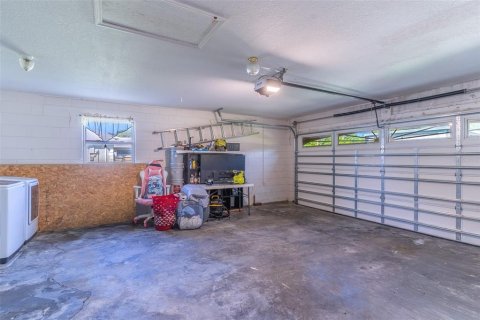 House in Kissimmee, Florida 4 bedrooms, 182 sq.m. № 2100896 - photo 23