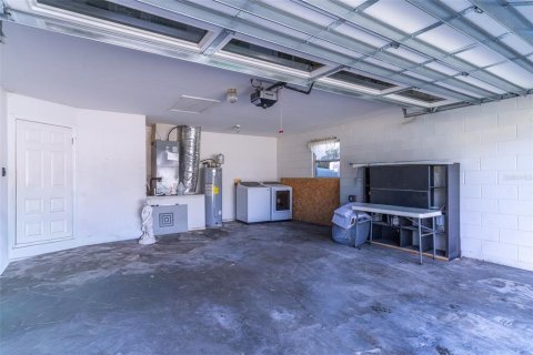 House in Kissimmee, Florida 4 bedrooms, 182 sq.m. № 2100896 - photo 24