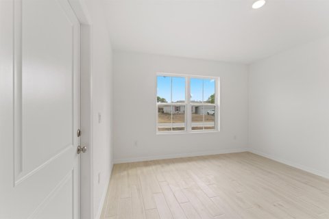 House in Port St. Lucie, Florida 4 bedrooms, 218.32 sq.m. № 2082745 - photo 3
